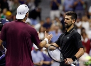 南宫体育-包含费德勒在湖人比赛中赛事规则更新，赛况扑朔迷离引发热议！的词条