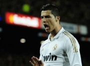 南宫体育-C罗回归赛场，回归赛场首场状态亮眼，巴塞罗那观众沸腾！的简单介绍