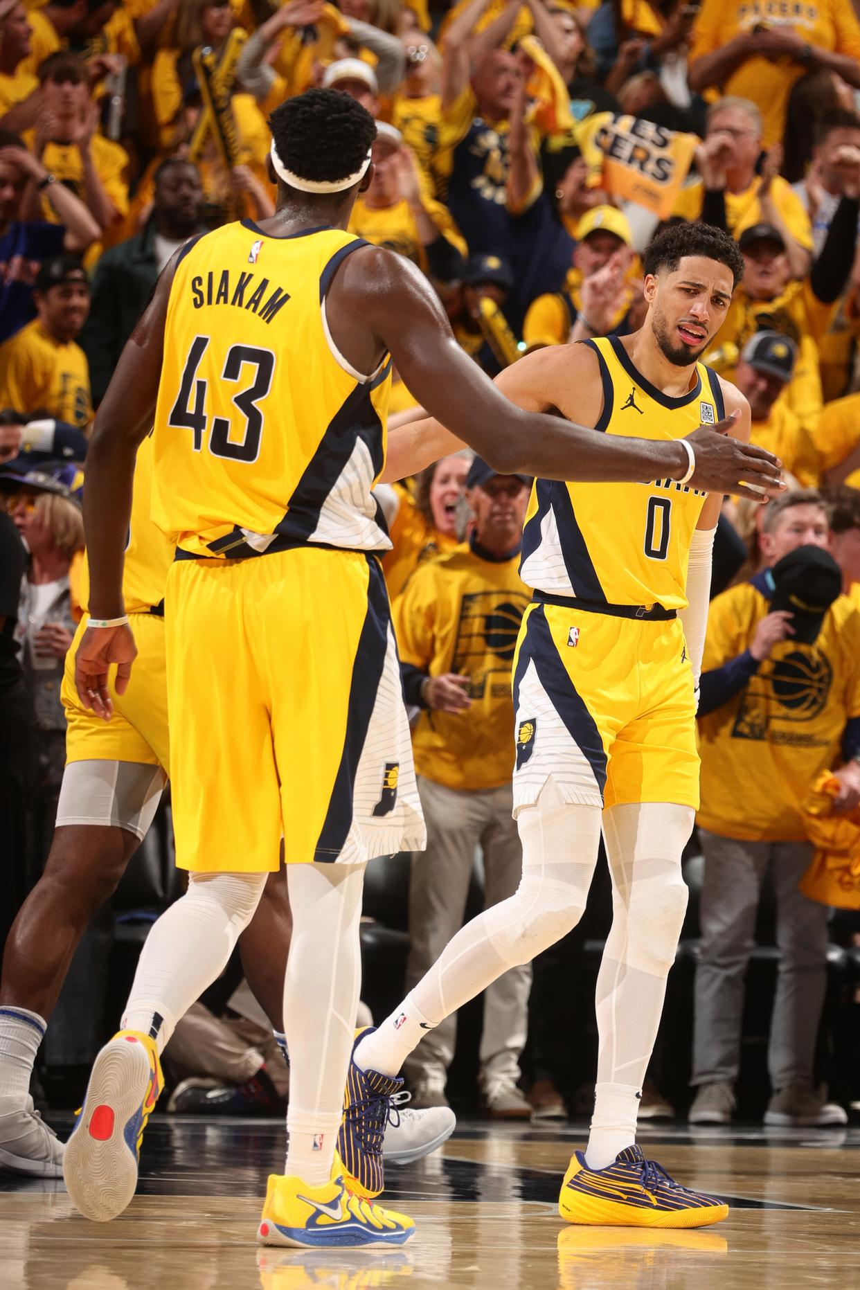 西甲赛程吃紧，印第安纳步行者加时末段更衣室发声，底气十足，年轻球员得到机会的简单介绍