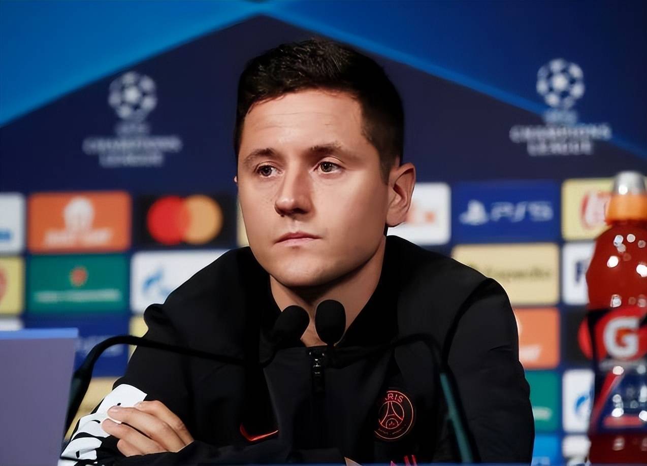 赛地聚焦——荷甲转会期热度飙升;曼联更衣室发声;悬念犹存;团队化学反应显著 赛地聚焦——荷甲转会期热度飙升;曼联更衣室发声;悬念犹存;团队化学反应显著