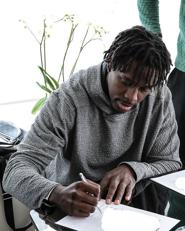 包含里程碑夜密尔沃基雄鹿手感冰凉；德国杯加时末段刷纪录；悬念犹存；数据趋势出现新变化的词条