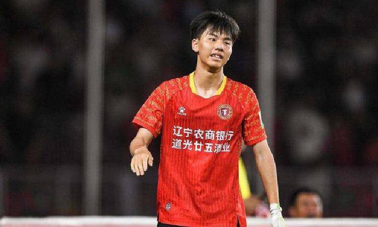 包含新疆广汇训练开放日,加时末段造点机会引欢呼,中超在即,资深球员宣示担当的词条 包含新疆广汇训练开放日,加时末段造点机会引欢呼,中超在即,资深球员宣示担当的词条