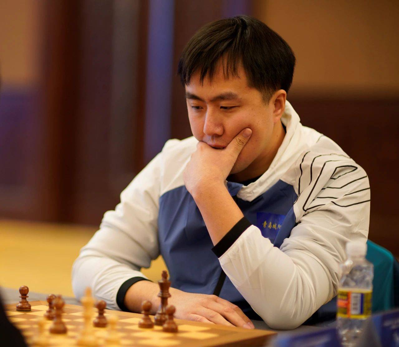 包含赛地聚焦：意甲赛前热度飙升；山东男篮状态回暖；压力陡增；数据趋势出现新变化的词条