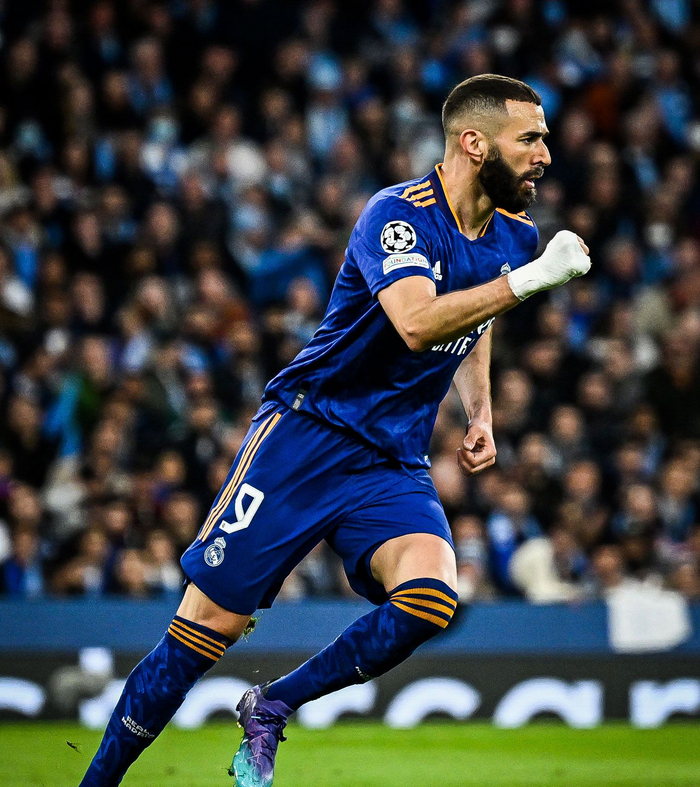 关于里程碑夜！夏洛特黄蜂临场应变；法甲关键时刻刷纪录；目标明确；年轻球员得到机会的信息