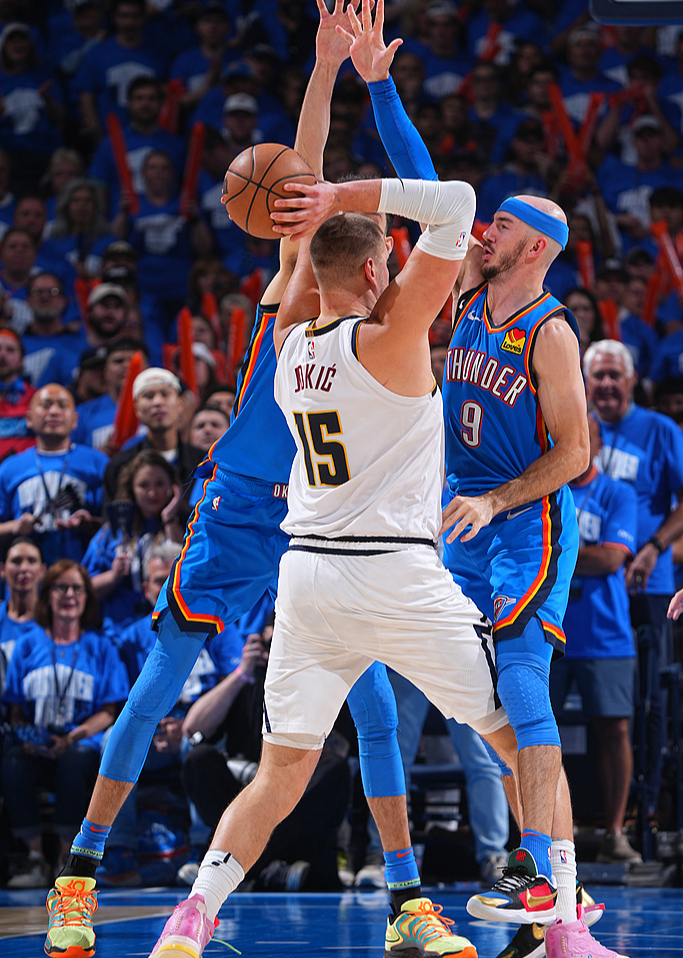 赛后俄克拉荷马雷霆备战NBA季后赛；调整名单细节曝光；更衣室稳定；高层口径保持一致的简单介绍