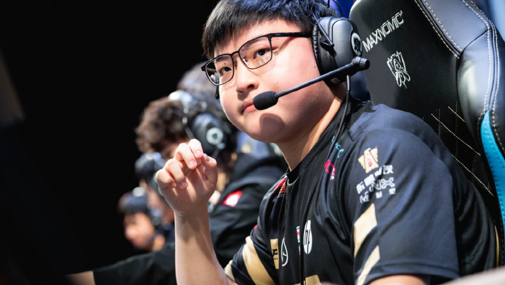 Uzi关键节点高光表现,RNG带队取胜!的简单介绍 Uzi关键节点高光表现,RNG带队取胜!的简单介绍