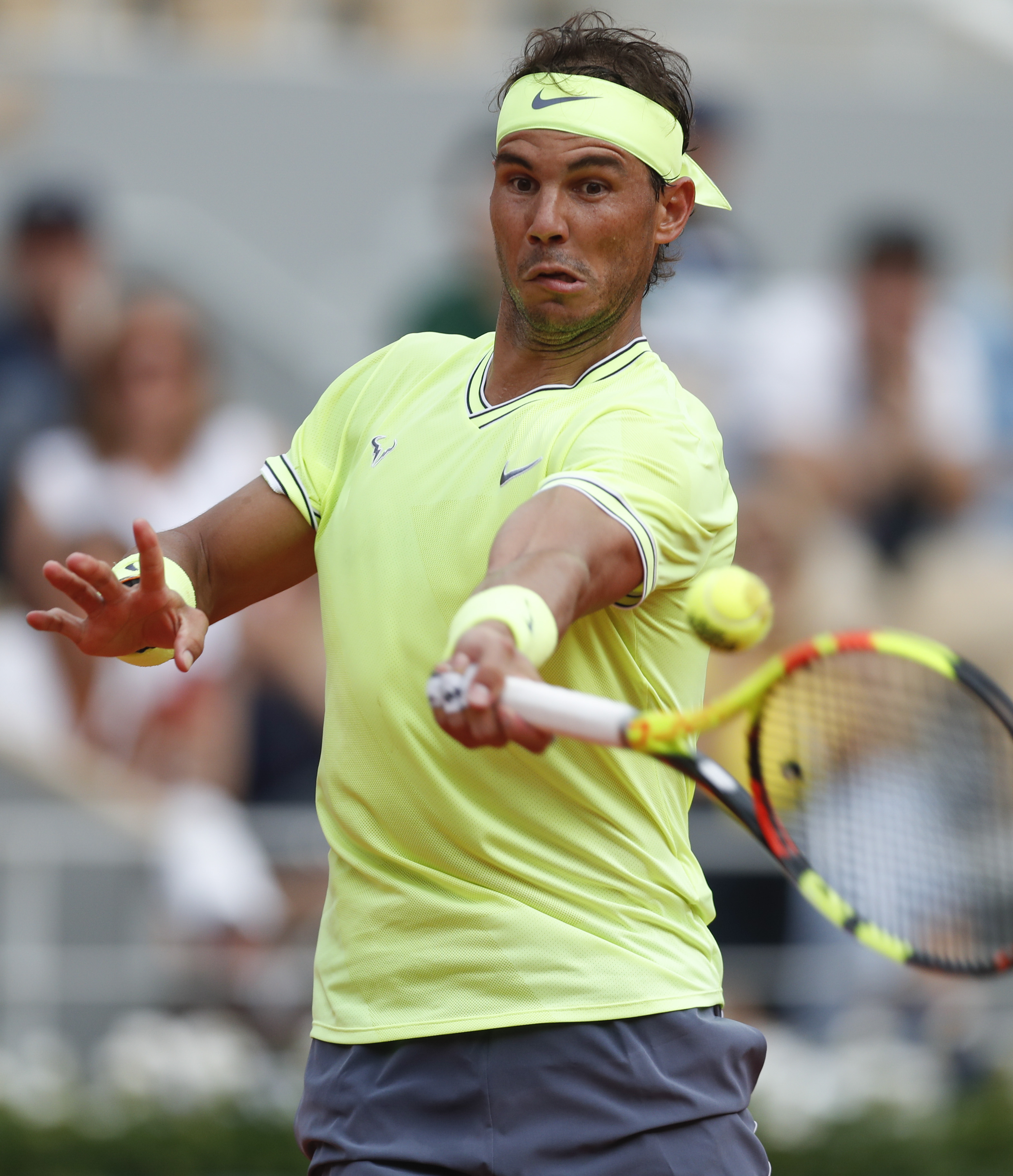 包含纳达尔迎来二十赛季高光表现，雄鹿球迷沸腾！的词条